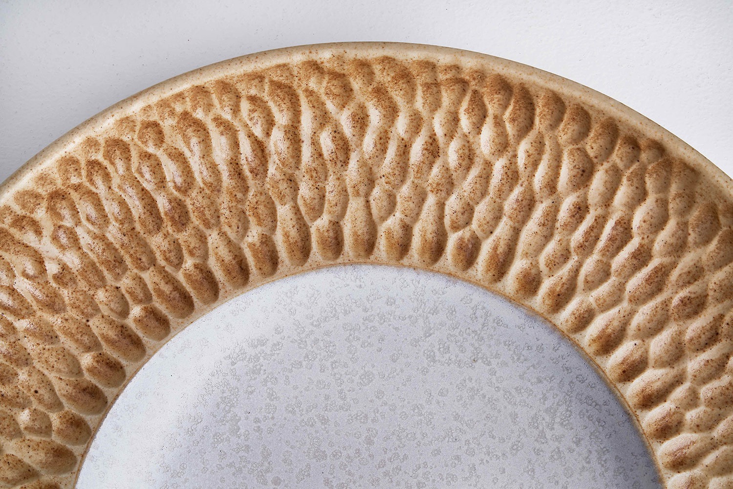 Waldorf Astoria Maldives plate pattern
